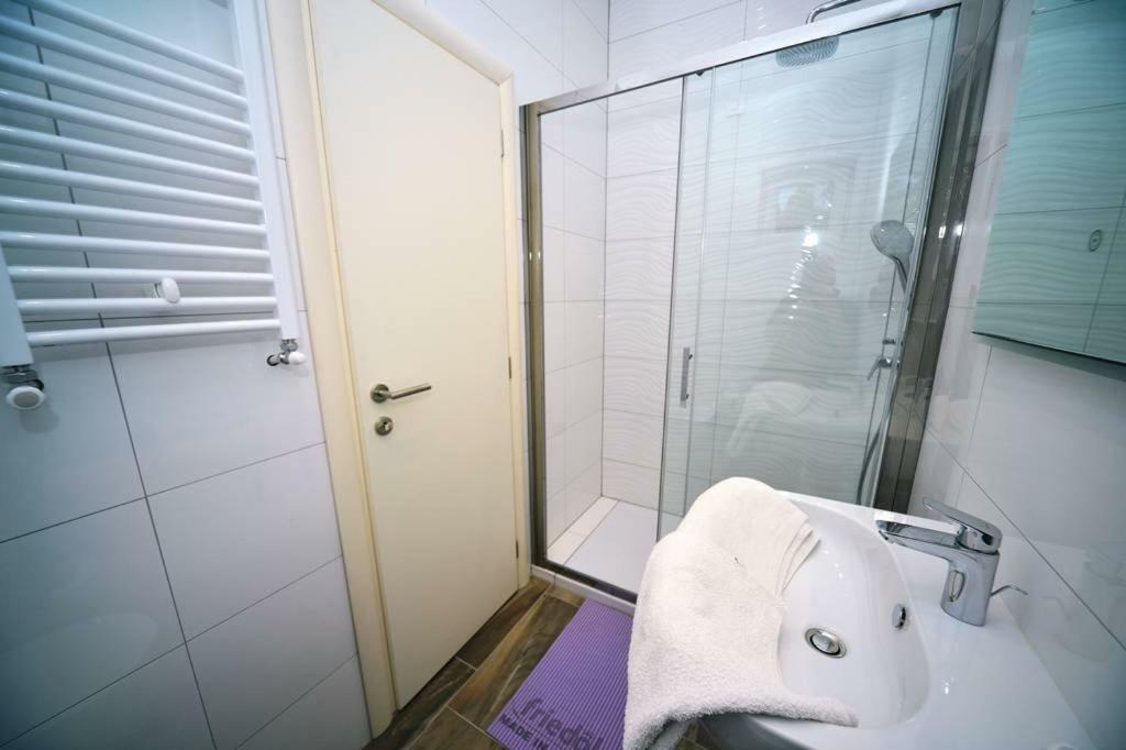 Guest House Manuela Abbázia Kültér fotó